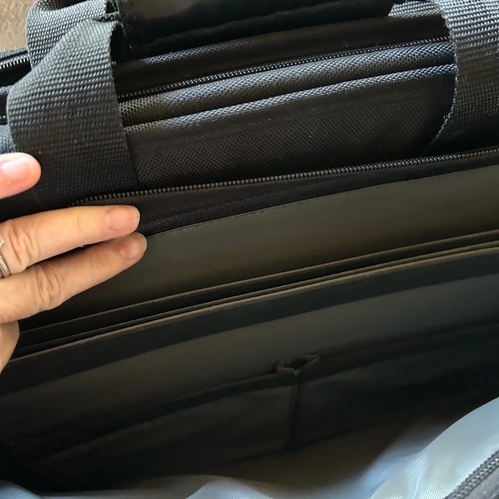 Dell Black Laptop Bag Soft Briefcase Office Lots of Storage
